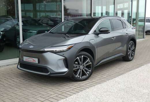 Toyota AWD PREMIUM +Trekhaak +Pano dak +LEDER +JBL +3 ...