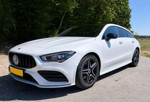 Mercedes-Benz Shooting Brake 7G-DCT AMG Line