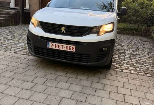 Peugeot 1.5 BlueHDi L1 STD Heavy Prem. S/S(EU6.2