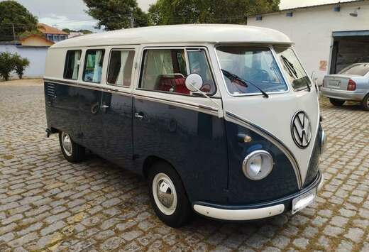 VW T1 split window bus 1961