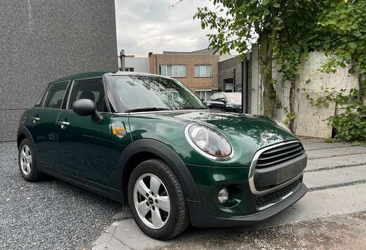 MINI 1.5 (EU6c) 5deur airco navigatie