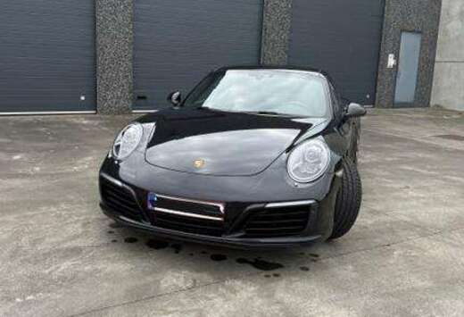 Porsche 911 Carrera PDK