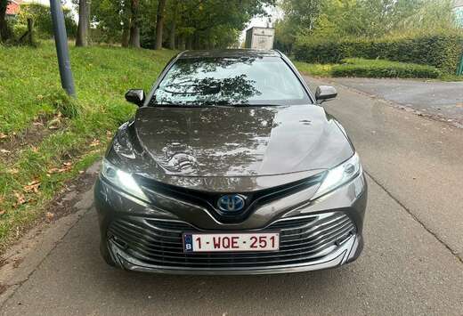 Toyota 2.5 Hybrid e-CVT executive  prachtstaat ...