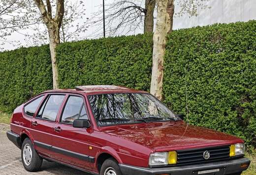 Volkswagen Passat 32B B2