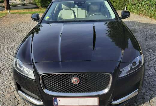 Jaguar XF 2.0 D E-Performance Prestige