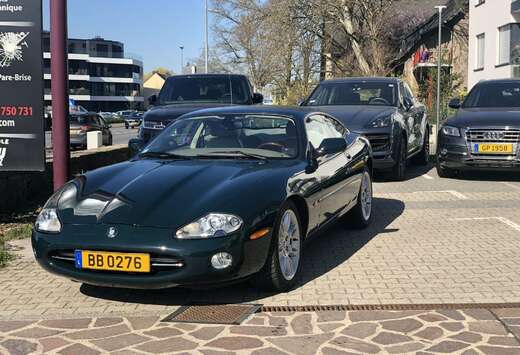 Jaguar 4.0 V8 Auto.