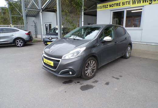Peugeot 1.2i 82cv gris 02/18 89.231km Airco GPS Capte ...