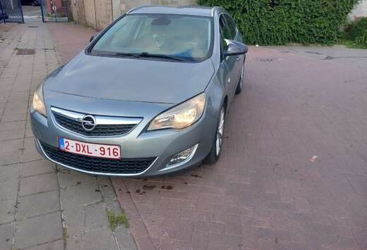 Opel Sports Tourer 1.7 CDTi Sport DPF