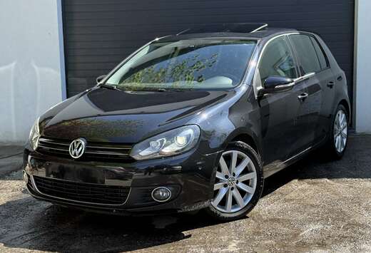 Volkswagen golf 6   toit ouvrant  camera de recul etc ...