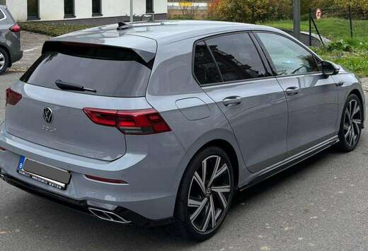 Volkswagen Golf 1.5 eTSI R-Line DSG7