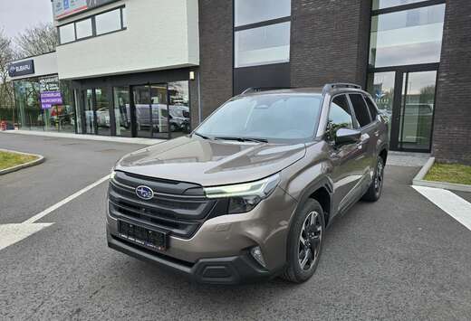 Subaru Forester 2.0i e-Boxer Luxury DEMO