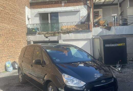 Ford Vend Ford S-Max 2.0 TDCI 140CH démarre et roule