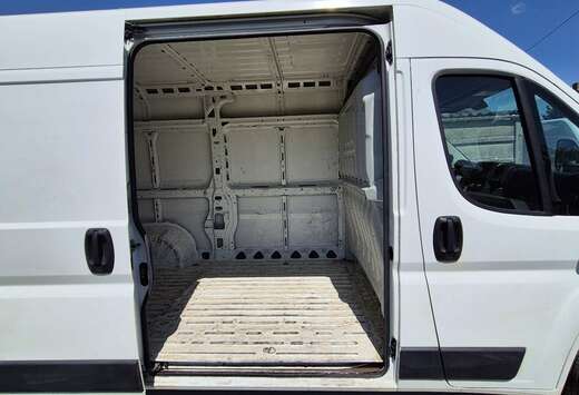 Peugeot HDi 330 L2H2 Pro