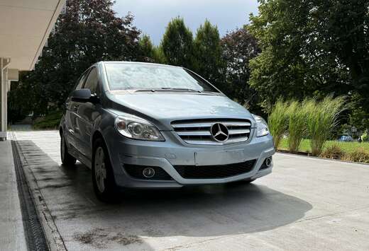 Mercedes-Benz B 180 BlueEFFICIENCY