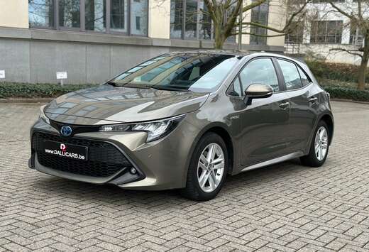 Toyota 1.8 Hybrid Dynamic Plus e-CVT