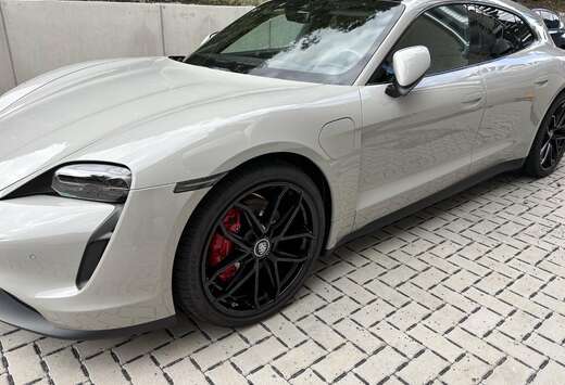 Porsche Sport Turismo 93.4 kWh 4S