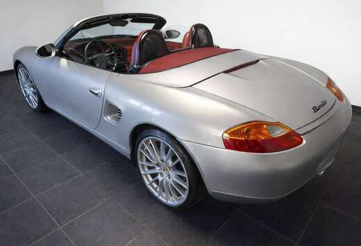 Porsche 2.5i