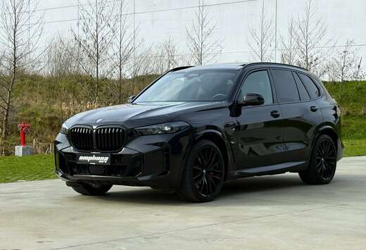 BMW xdrive 50e Mpack   full black dominance