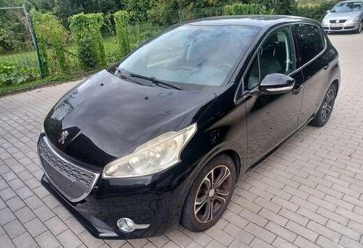 Peugeot 208 1.2i Access