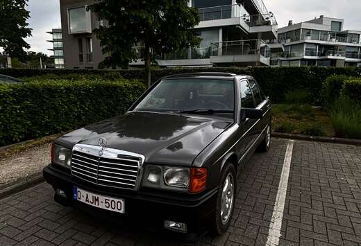 Mercedes-Benz E /EFI/ Automaat