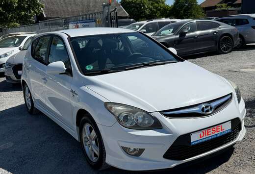 Hyundai i30 1.6*MARCHAND*EXPORT*