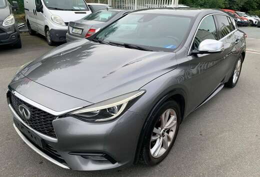 Infiniti Q30 1.5d Premium Tech Café Teak