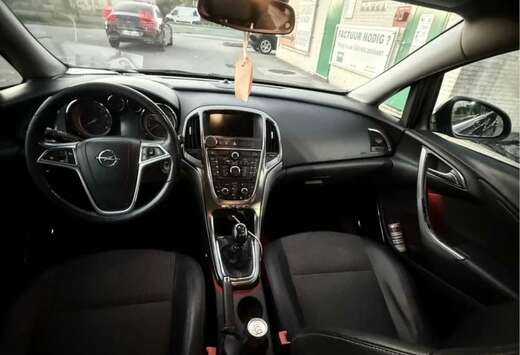 Opel 1.4 Turbo Sports Tourer Sport