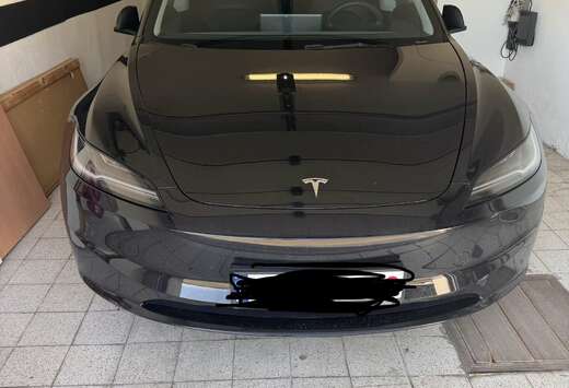 Tesla 64 kWh RWD Standart Range Premium