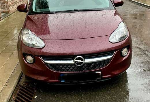 Opel 1.2 bordeaux