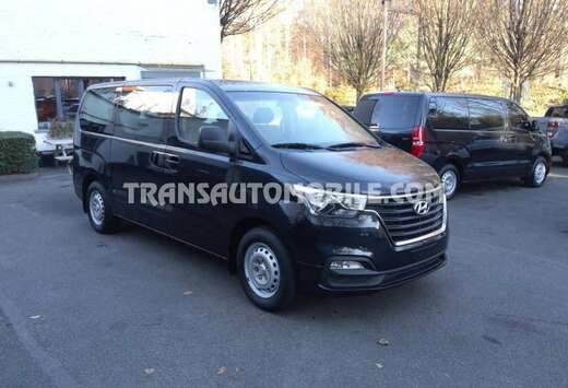 Hyundai Minibus 12 places GLX