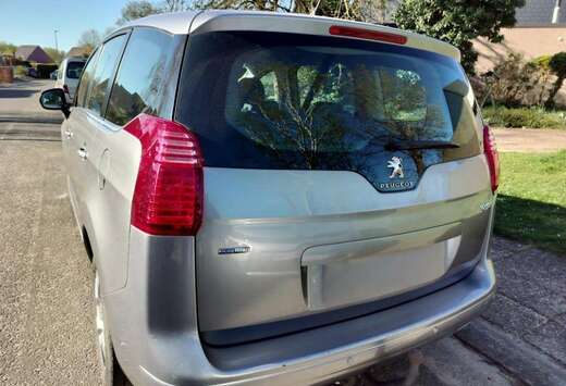 Peugeot 5008 PureTech 130 Style