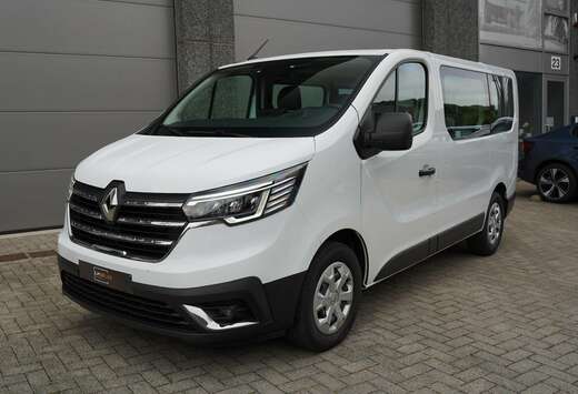 Renault 2.0 BluedCi * 9 SEATS/ CARPLAY / CAMERA / CRU ...