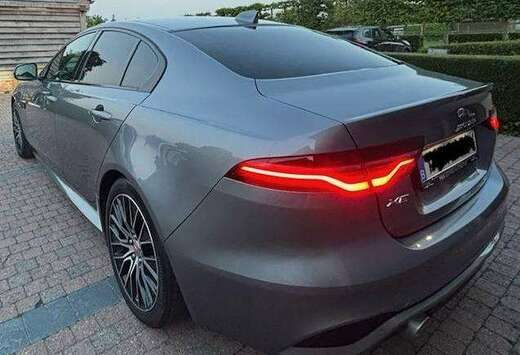 Jaguar R-Dynamic