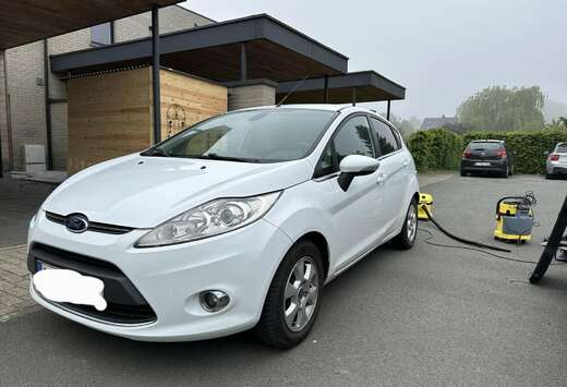 Ford 1.6 TDCi Sound Connection ECOnetic