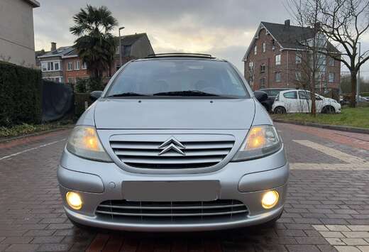 Citroen 1.4i toit panoramique / airco digital / parct ...