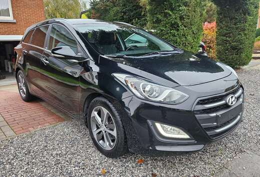 Hyundai SW 1.6 CRDi Blackline ISG / EURO 6b / GARANTI ...