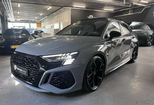 Audi RS 3 Sportback 2.5 TFSI quattro/Toit Ouvrant /19 ...