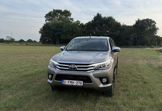 Toyota 2.4 D-4D 4WD Lounge