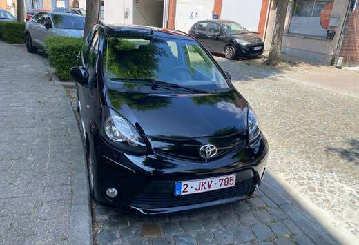 Toyota 1.0i Active