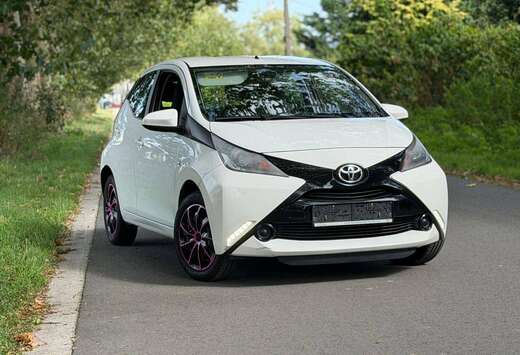 Toyota 1.0i VVT-i x-play - Garantie 12 mois