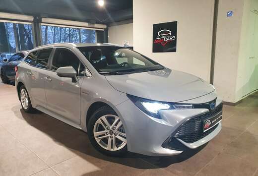 Toyota 1.8 Hybrid Dynamic Plus e-CVT