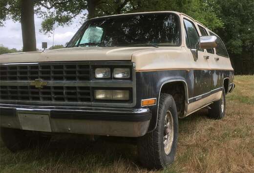GMC Suburban 2500HD 7400cc BIG BLOCK
