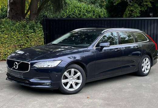 Volvo 2.0 D4 Momentum / Full History / 1 Owner