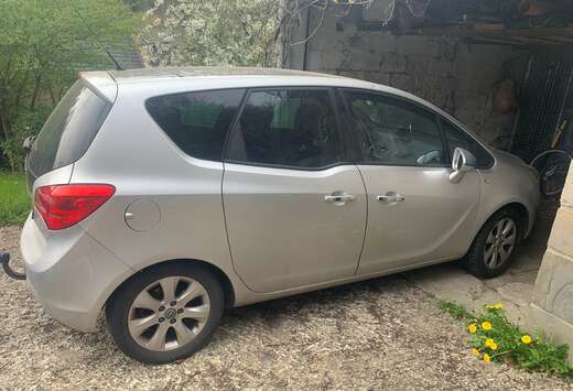 Opel Meriva 1.7 CDTi Cosmo DPF