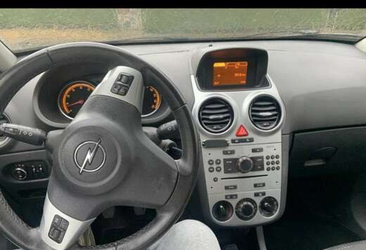 Opel 1.2i Black Edition