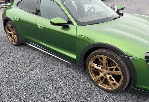Porsche Taycan Cross Turismo 93.4 kWh Taycan 4S Cross ...