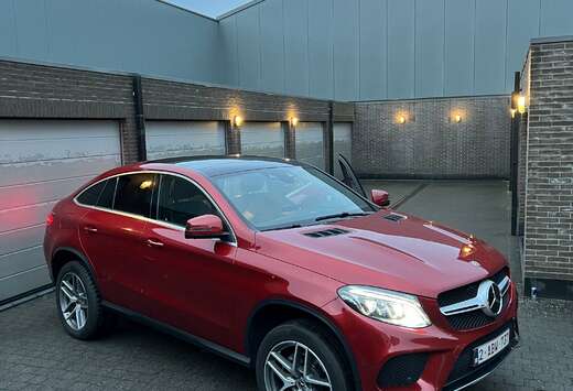 Mercedes-Benz d Coupe 4Matic 9G-TRONIC AMG Line