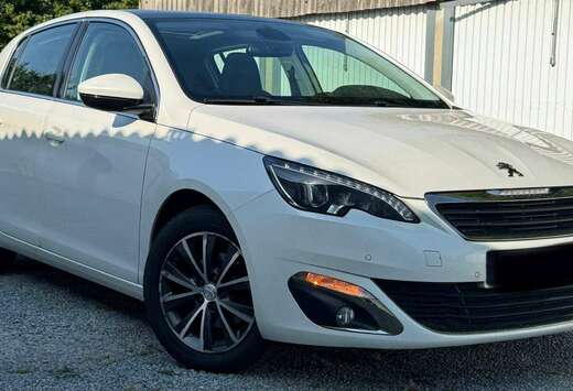 Peugeot 1.2 PureTech Allure STT // Boite automatique