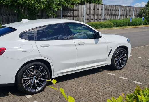 BMW xDrive20i Aut.  M SPORT.