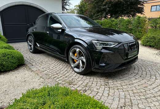 Audi Sportback S/full black/22\